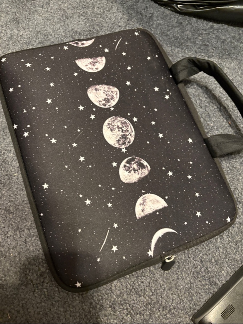 Lenovo Chromebook in Black with White Label - Picture 6 of 7